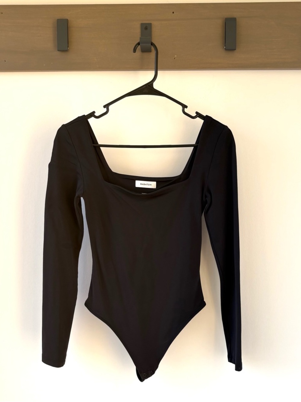 Babaton Black Contour Squareneck Longsleeve Bodysuit - Size Small